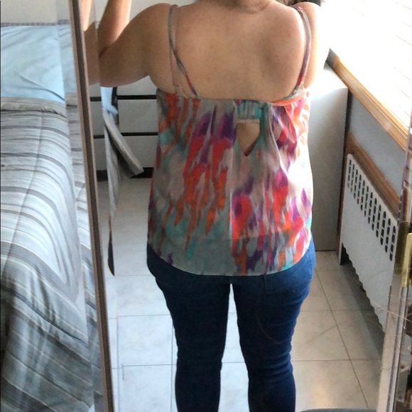 Multi-color top with removable straps! - Picture 2 of 4